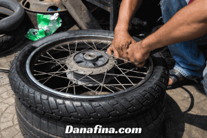 6 Poin Penting Dalam Menjalankan Usaha Ban Motor Agar Sukses